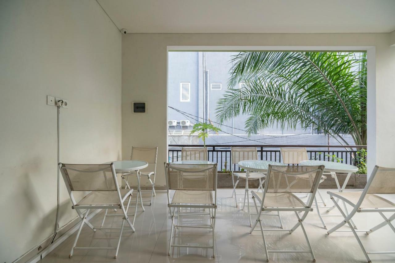 Oyo 697 Olivia Inn Denpasar ليجيان المظهر الخارجي الصورة