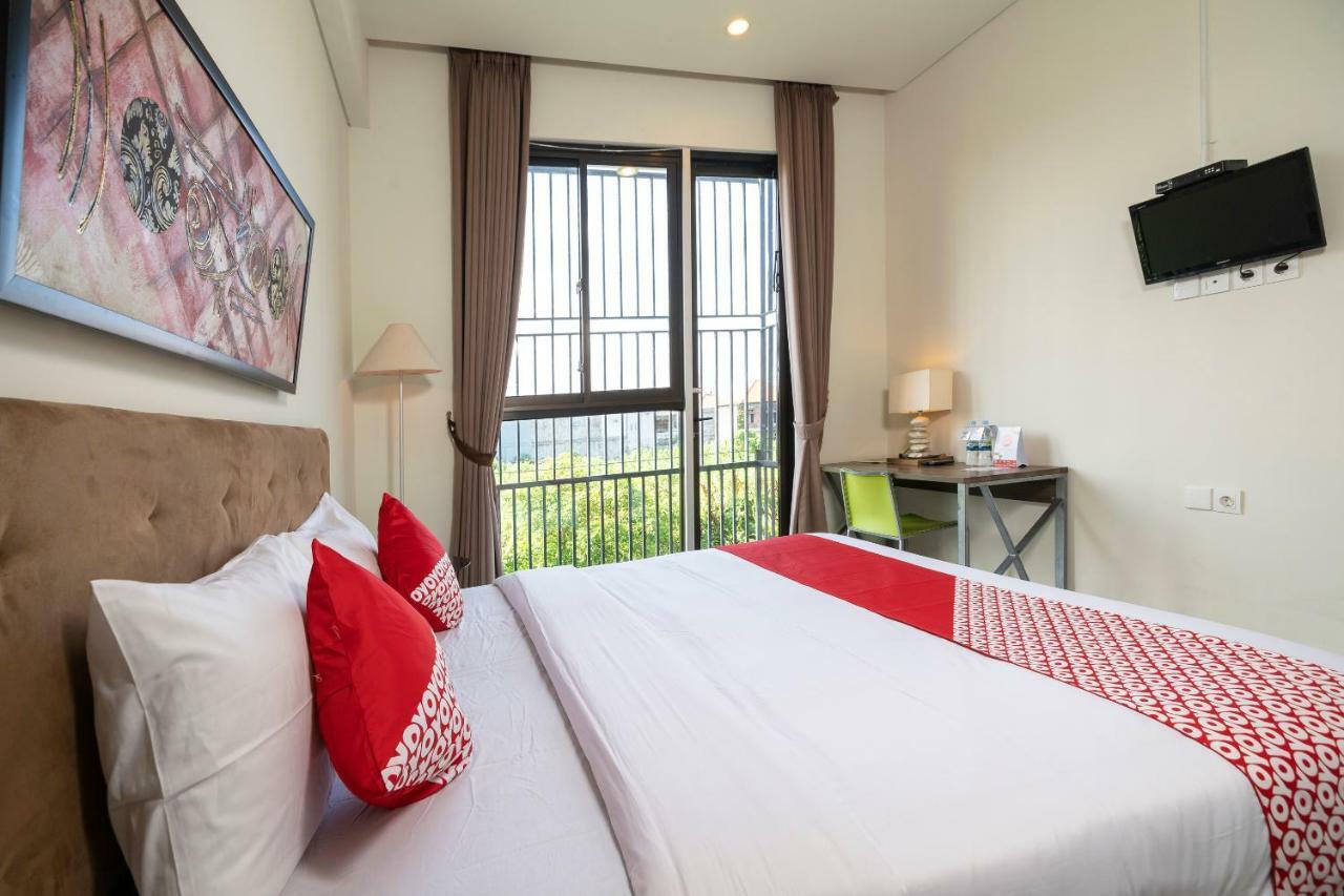 Oyo 697 Olivia Inn Denpasar ليجيان المظهر الخارجي الصورة
