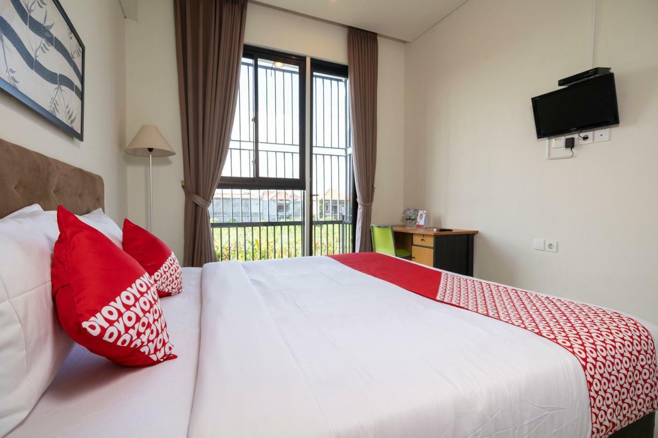 Oyo 697 Olivia Inn Denpasar ليجيان المظهر الخارجي الصورة