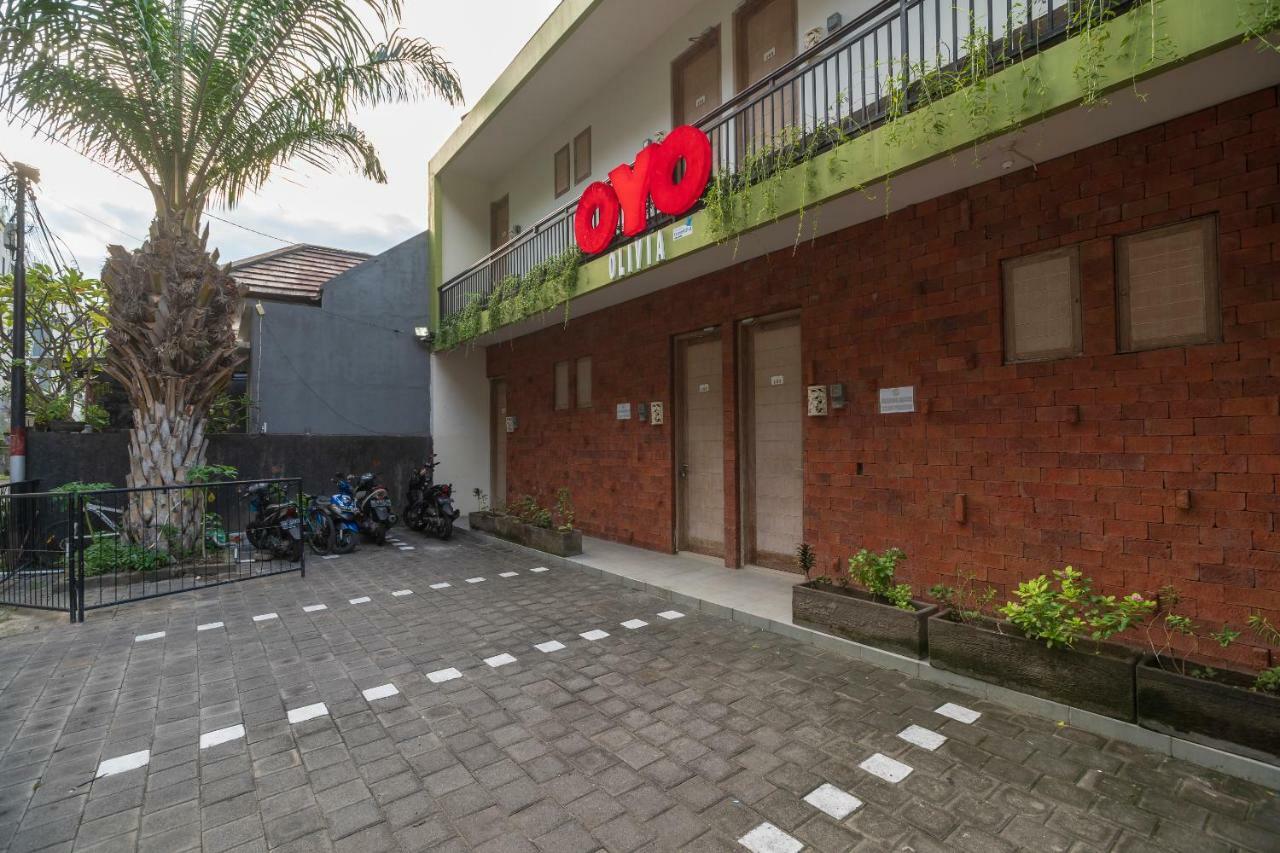 Oyo 697 Olivia Inn Denpasar ليجيان المظهر الخارجي الصورة