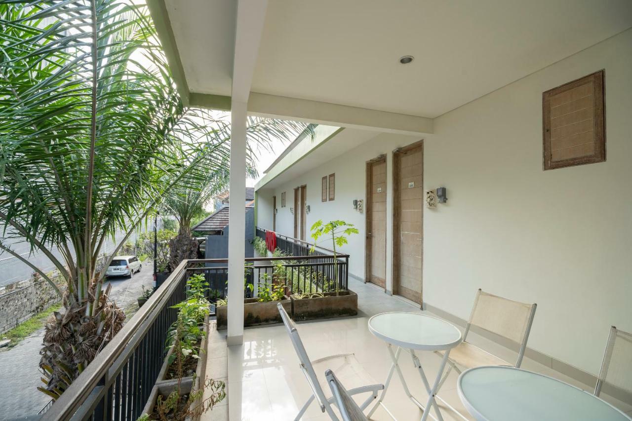 Oyo 697 Olivia Inn Denpasar ليجيان المظهر الخارجي الصورة