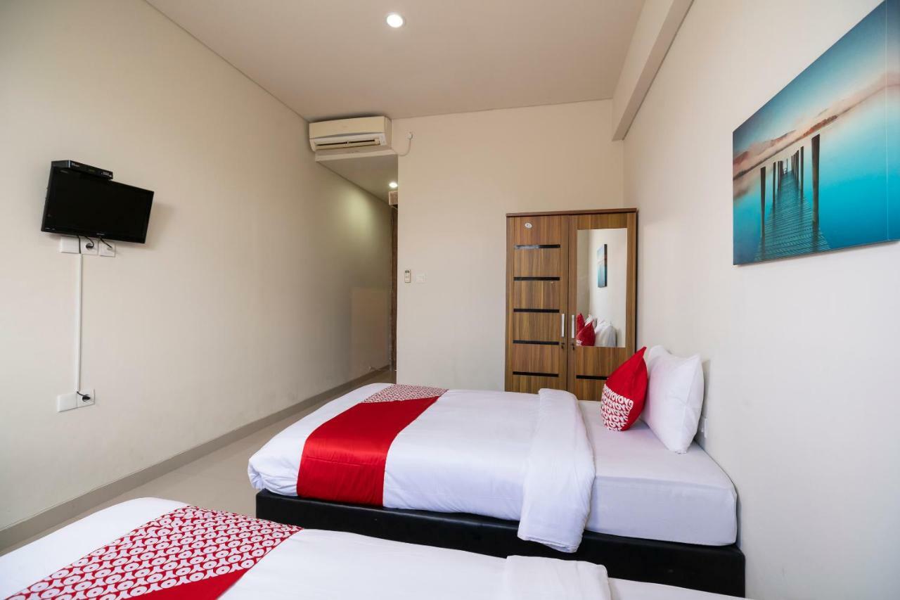 Oyo 697 Olivia Inn Denpasar ليجيان المظهر الخارجي الصورة