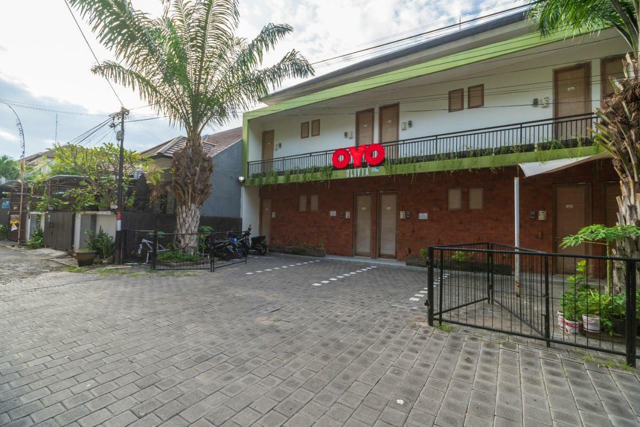 Oyo 697 Olivia Inn Denpasar ليجيان المظهر الخارجي الصورة