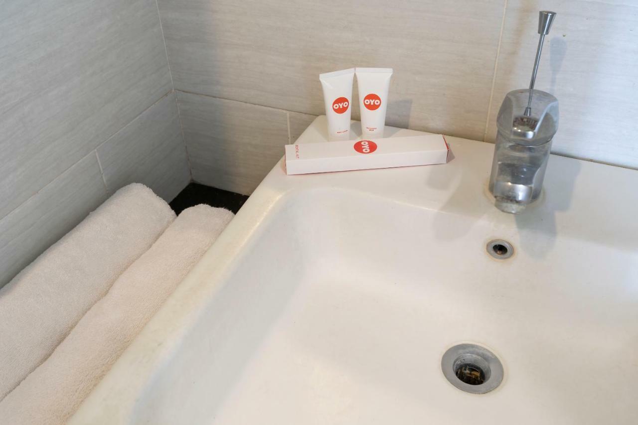 Oyo 697 Olivia Inn Denpasar ليجيان المظهر الخارجي الصورة